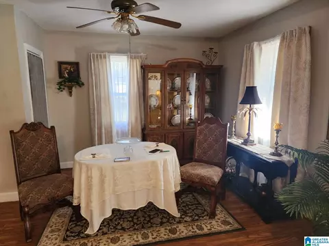 504 Lancaster St E, Talladega, AL 35160