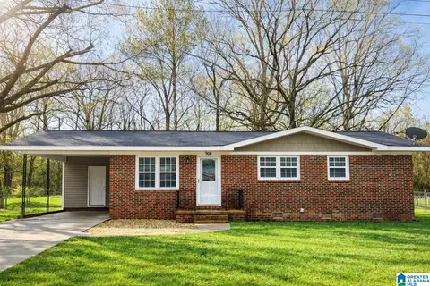 908 Edgewood Dr, Oxford, AL 36203