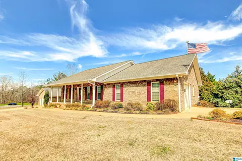 144 Bluffs Cir, Wedowee, AL 36278
