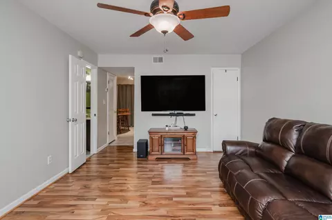 1557 Applegate Ln, Alabaster, AL 35007 photo 9