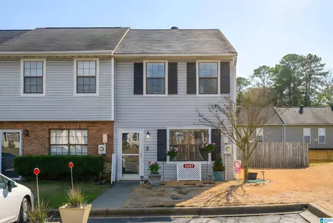 1557 Applegate Ln, Alabaster, AL 35007 photo 1