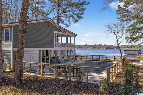 845 Lake Dr, Sylacauga, AL 35151