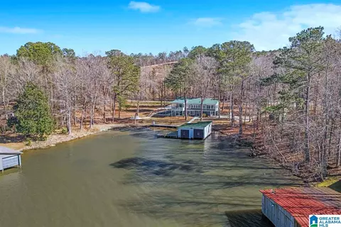 845 Lake Dr, Sylacauga, AL 35151