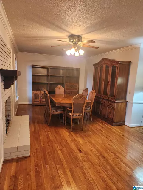 Dining - 648 Coves Point Dr, Riverside, AL 35135 photo 3 of 3