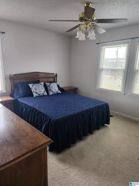 Bedroom - 648 Coves Point Dr, Riverside, AL 35135 photo 4 of 10