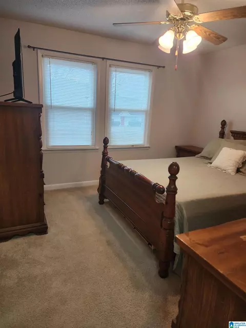 Bedroom - 648 Coves Point Dr, Riverside, AL 35135 photo 1 of 10