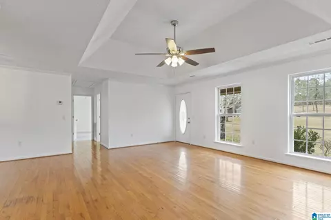 615 Maple St, Clanton, AL 35045 photo 8