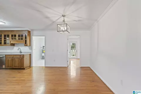 615 Maple St, Clanton, AL 35045 photo 9