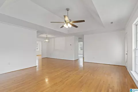 615 Maple St, Clanton, AL 35045 photo 5