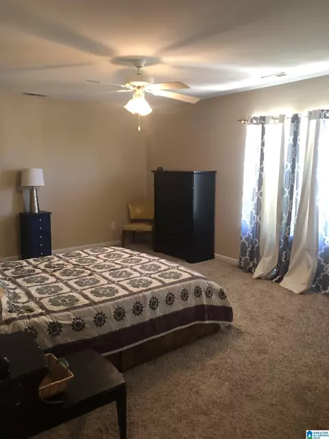 Bedroom - 72 Park Dr S, Clanton, AL 35045 photo 1 of 7