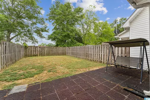 Exterior - 72 Park Dr S, Clanton, AL 35045 photo 4 of 11