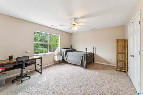 Bedroom - 72 Park Dr S, Clanton, AL 35045 photo 3 of 7