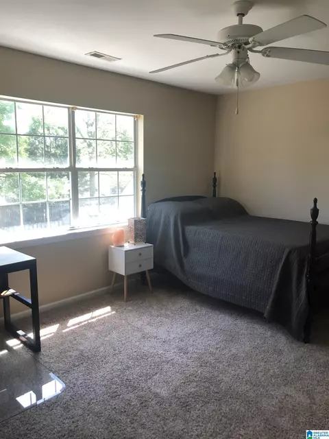 Bedroom - 72 Park Dr S, Clanton, AL 35045 photo 2 of 7