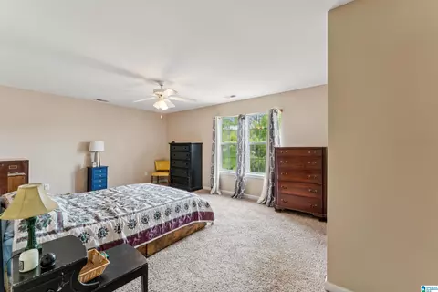 Bedroom - 72 Park Dr S, Clanton, AL 35045 photo 4 of 7