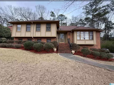 1748 Napier Dr, Hoover, AL 35226
