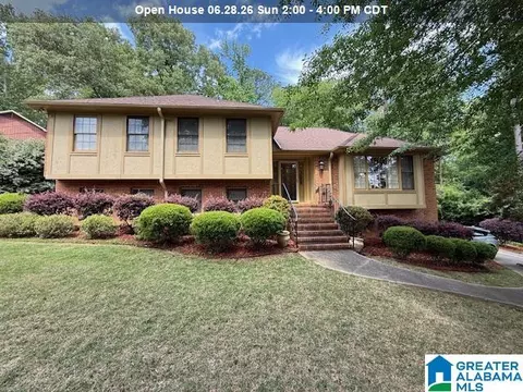 1748 Napier Dr, Hoover, AL 35226