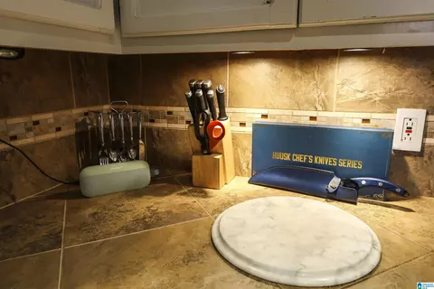 Kitchen - 106 Harper Dr, Ohatchee, AL 36271 photo 3 of 3