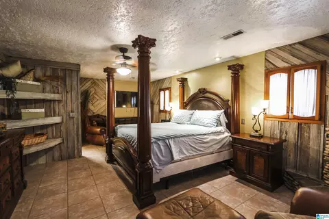 Bedroom - 106 Harper Dr, Ohatchee, AL 36271 photo 1 of 10
