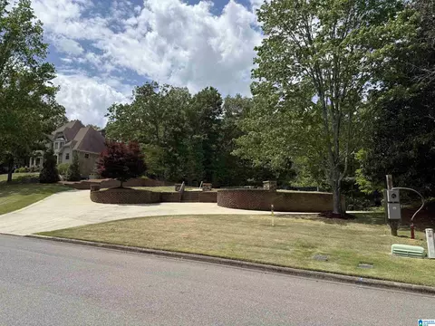 1053 Greymoor Rd #90, Hoover, AL 35242