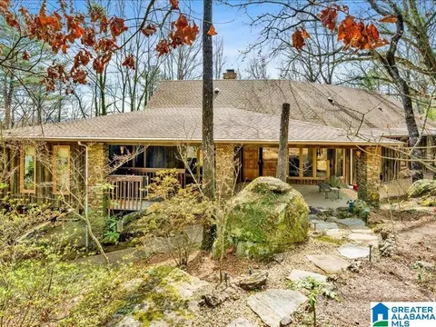 3244 Verdure Dr, Hoover, AL 35226