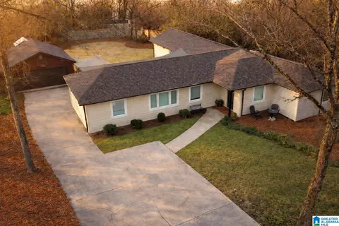 3444 Blueberry Ln, Hoover, AL 35216