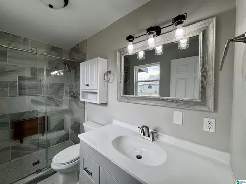 Bath - 110 Justice Rd, Warrior, AL 35180 photo 1 of 6