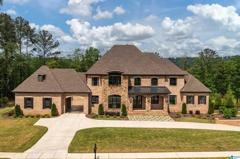 1791 Glasscott Trl, Hoover, AL 35226