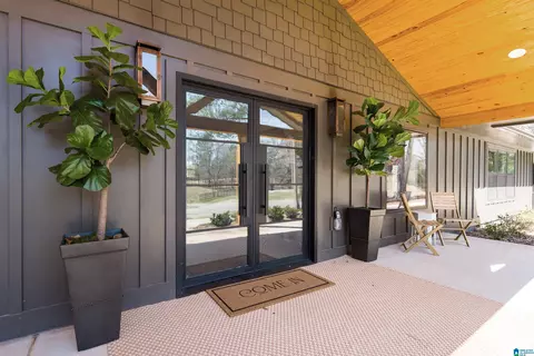 1202 Cahaba River Ests, Hoover, AL 35244