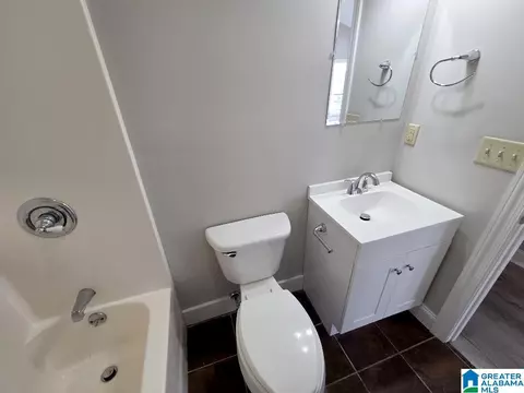 Bath - 35 Rutledge Dr, Jasper, AL 35504 photo 6 of 6
