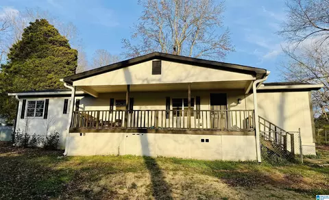 69 Sharon St, Springville, AL 35146