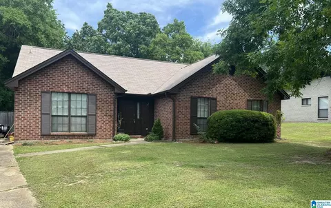 6125 Willow Glen Dr, Montgomery, AL 36117