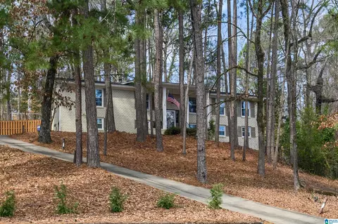 2361 Garland Dr, Vestavia Hills, AL 35216