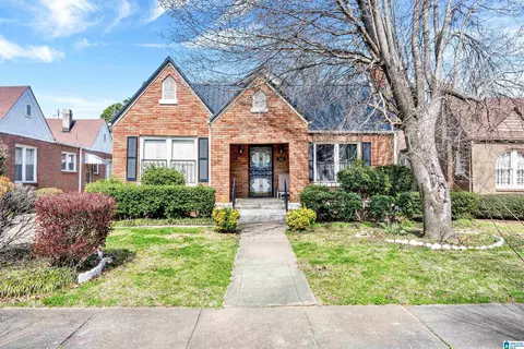 1820 Saint Charles Ct SW, Birmingham, AL 35211