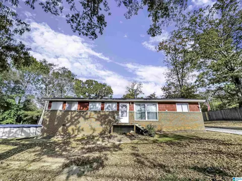 5750 Pocahontas Rd, Bessemer, AL 35022