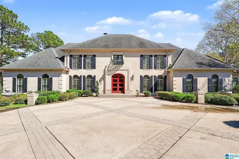 617 Sanders Rd, Hoover, AL 35226
