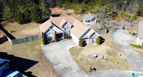 137 Hermitage Ln, Calera, AL 35040