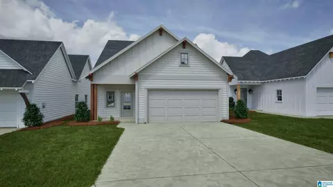 155 Shiloh Creek Dr, Calera, AL 35040