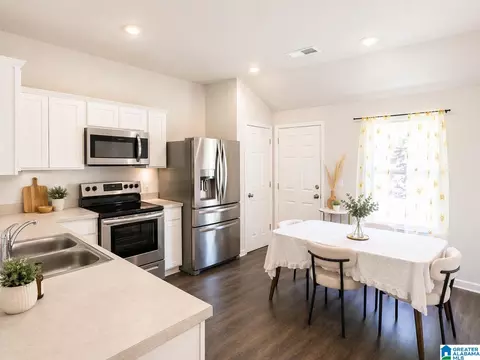 8684 Mohring Pl, Leeds, AL 35094