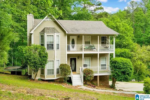113 Longleaf Ln, Trussville, AL 35173