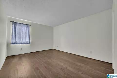 Bedroom - 411 Skyview Dr #E, Birmingham, AL 35209 photo 2 of 3