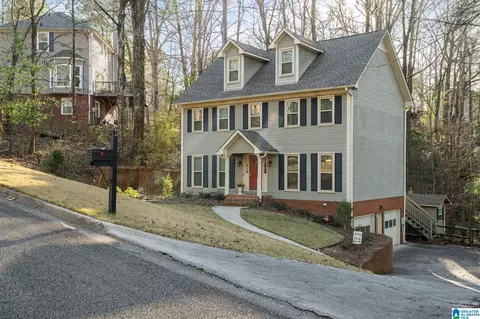 2021 Shagbark Rd, Hoover, AL 35244