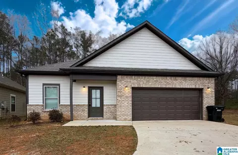 285 Avalon Way, Clanton, AL 35045