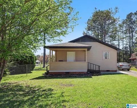 1811 21st Ave, Calera, AL 35040