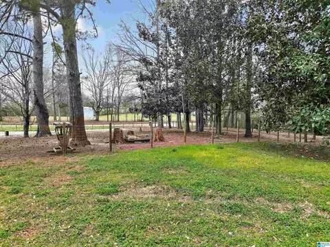 Exterior - 2240 Temple Rd, Clanton, AL 35046 photo 4 of 7