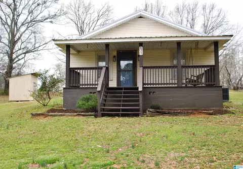6342 Warrior River Rd, Bessemer, AL 35023