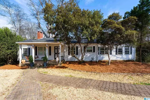 3012 La Haven Cir, Vestavia, AL 35243