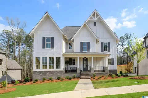 2201 Waterloo Ln, Hoover, AL 35244