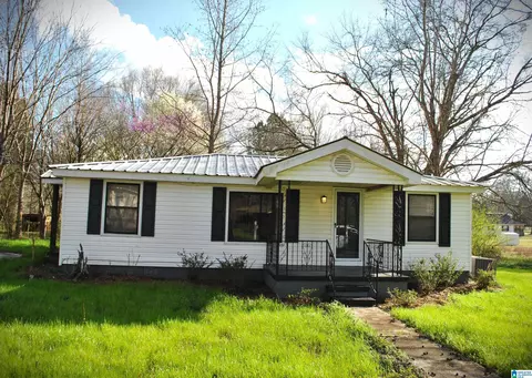2114 Nixon Dr SE, Bessemer, AL 35022