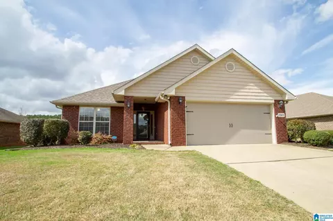 3305 River Crest Dr S, Helena, AL 35080