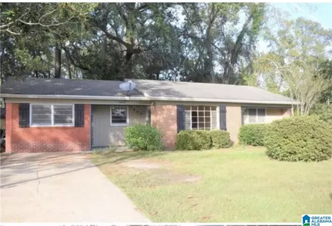 1666 Van Dorm St, Mobile, AL 36605